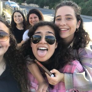 Meet your Posher, Dana